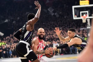 Virus pokosio Olimpijakos pred Partizan - Furnije i Milutinov pod temperaturom